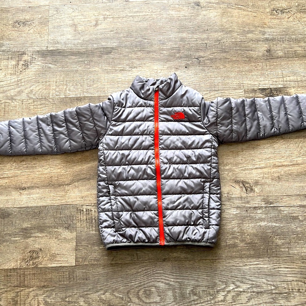Gray north face boys jacket